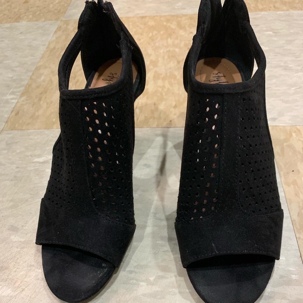 Style & Co stiletto heel size 6